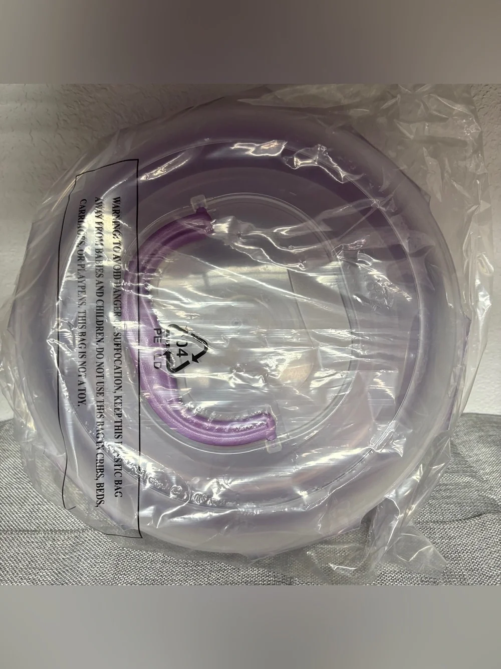 LocknLock Pie Carrier with Handle Round K46681 Purple Orchid NEW Lock & Lock